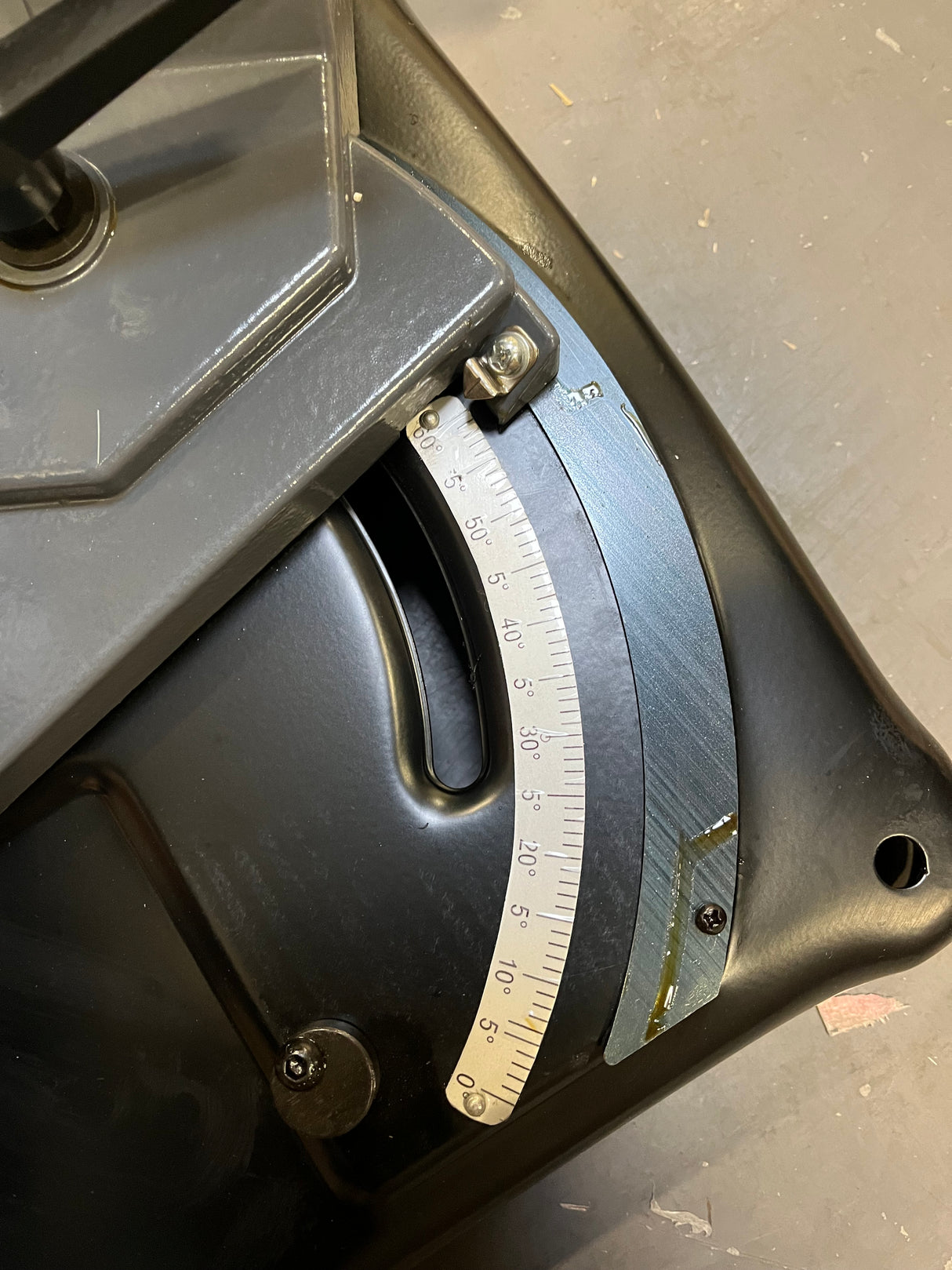 BS-6 Mini scie à ruban de coupe de métal à vitesse variable 110V-60HZ-1PH