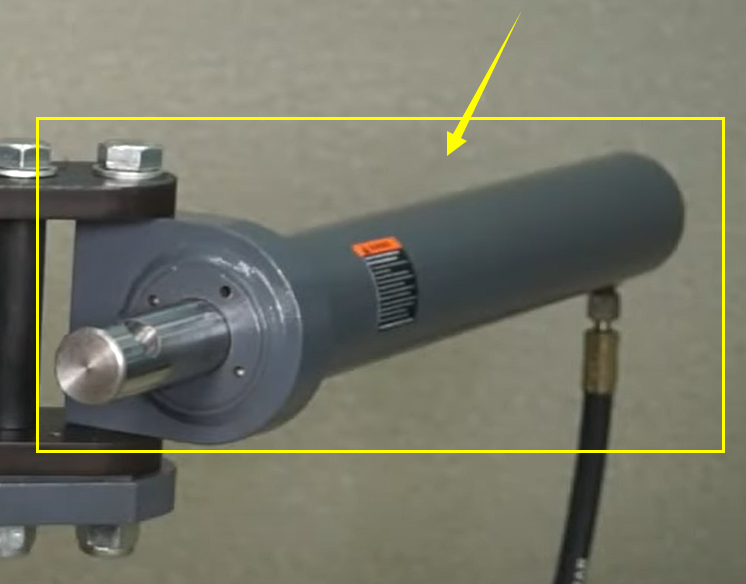 Hydraulic cylinder for TB-3B