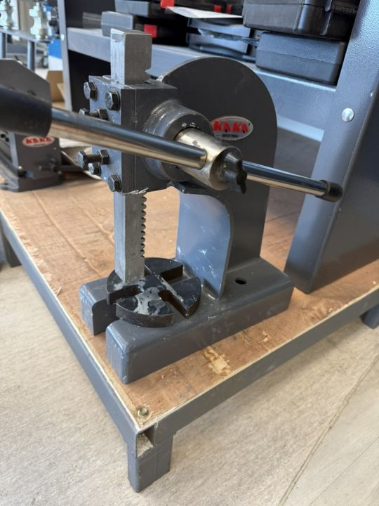 (DEMO/OPEN BOX )1 Ton  Arbor Press , 4" Height Heavy Duty Arbor Press