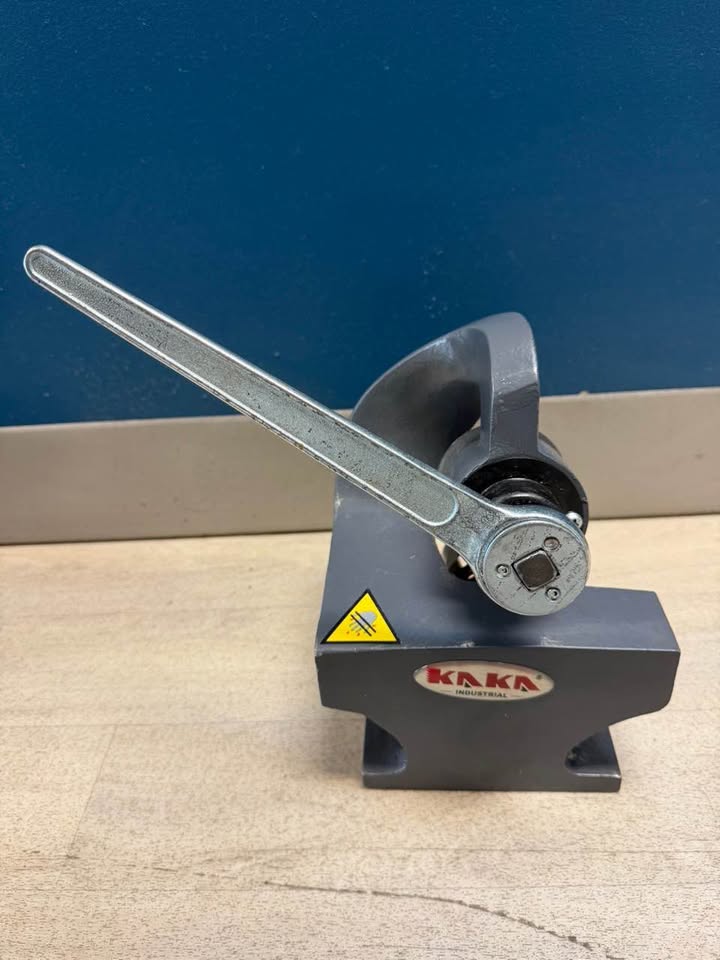 (DEMO/OPEN BOX ) Multi-purpose Throatless Sheet Metal Shear MMS-2